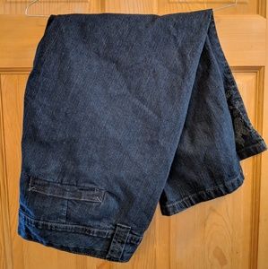 Women's Plus-size Embroidered Capris